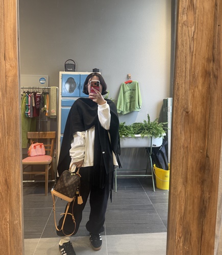 f0a9398999c90c57a635b5dfefe1ee48_1764240693_5683.jpg f0a9398999c90c57a635b5dfefe1ee48_1764240693_5683.jpg