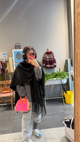 f0a9398999c90c57a635b5dfefe1ee48_1764241776_2461.jpg f0a9398999c90c57a635b5dfefe1ee48_1764241776_2461.jpg