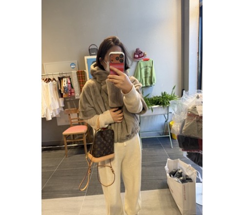 고퀄리티후드밍크베스트