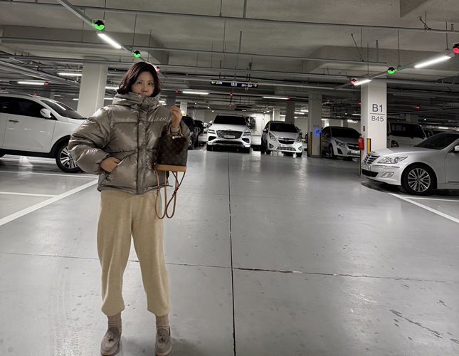 홀가먼트니트조거p