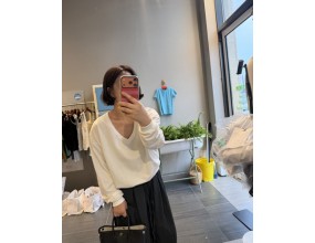 브이넥기본맨투맨