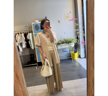 볼룸하프플리츠가디건